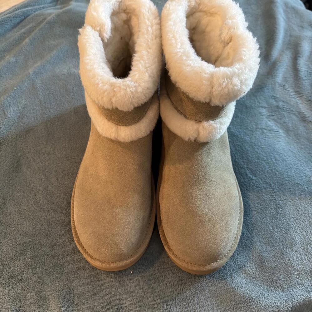 Koolaburra By UGG Suede Shearling Winter Boots Women’s Size 7 Tan Buckle Cozy